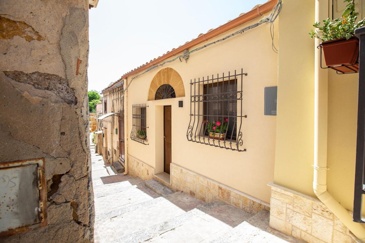 Zeus Atabyrios - Locazione Turistica Apartment Agrigento Exterior foto